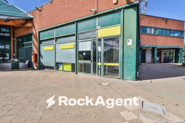 negozio in vendita a Bologna in zona Savena