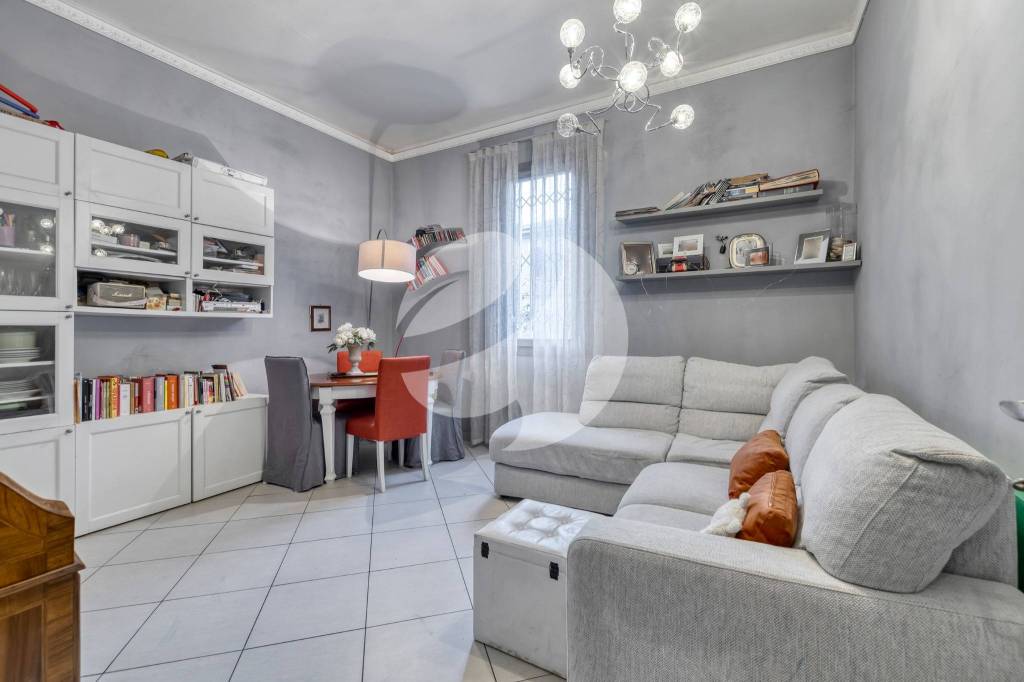 appartamento in vendita a Bologna in zona Saffi