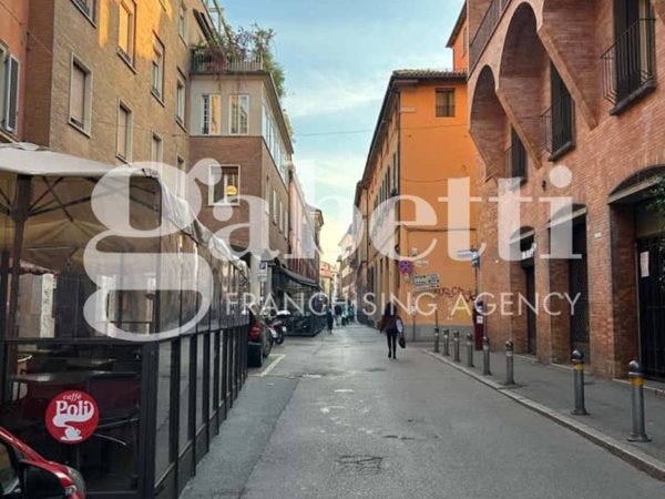 appartamento in vendita a Bologna in zona Centro Storico