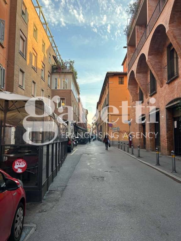 appartamento in vendita a Bologna in zona Centro Storico