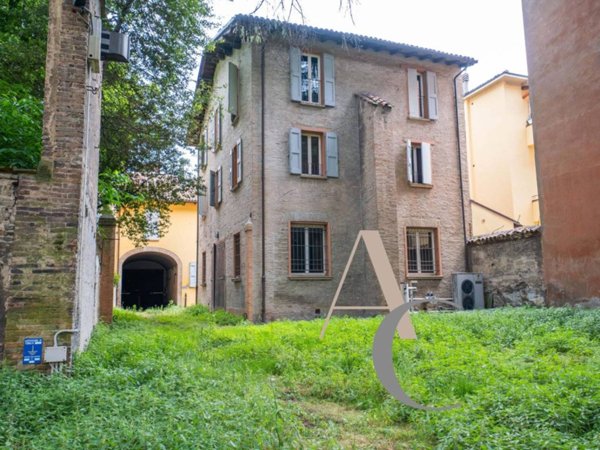appartamento in vendita a Bologna in zona Centro Storico