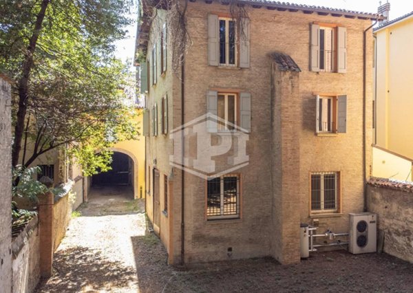 appartamento in vendita a Bologna in zona Centro Storico