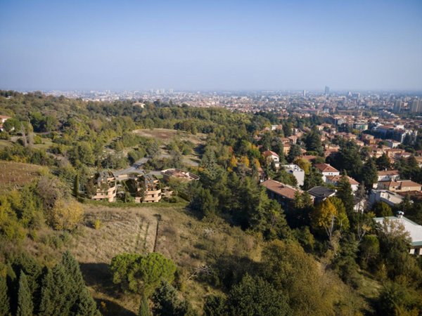 appartamento in vendita a Bologna in zona Colli