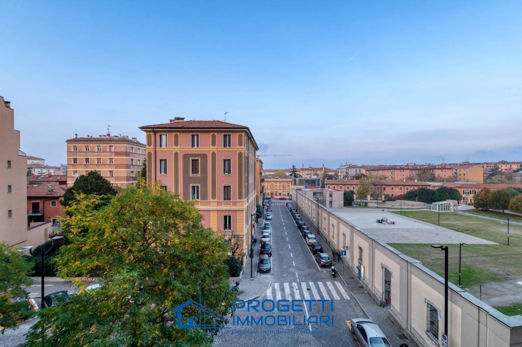 appartamento in vendita a Bologna in zona Quartiere Porto