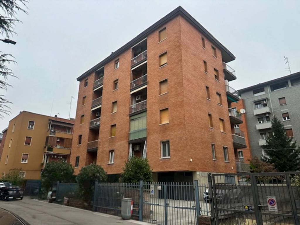 appartamento in vendita a Bologna in zona Savena