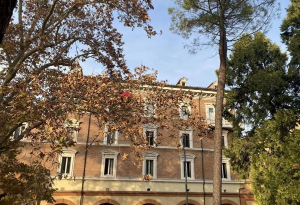 appartamento in vendita a Bologna in zona Saragozza