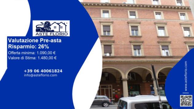 locale commerciale in vendita a Bologna in zona Centro Storico