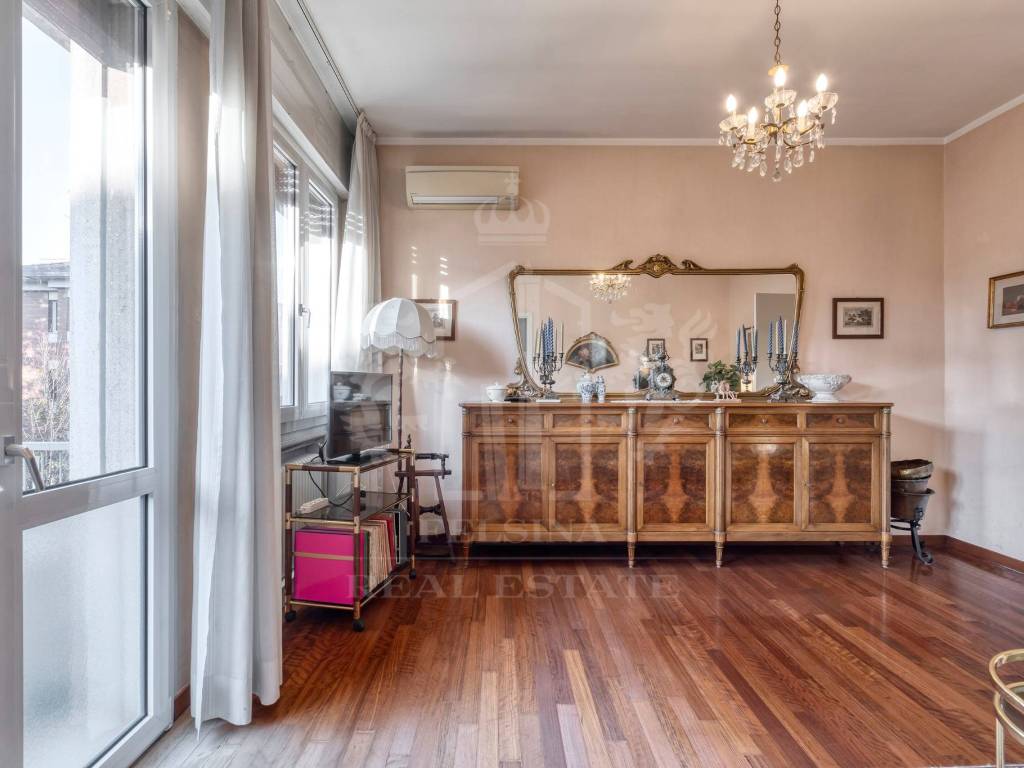 appartamento in vendita a Bologna in zona Saffi