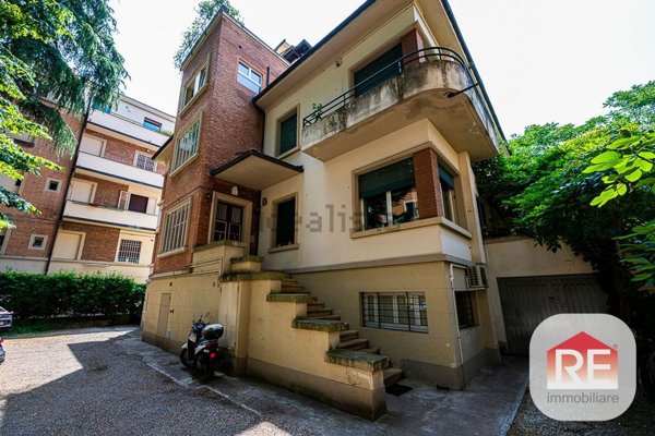 appartamento in vendita a Bologna in zona Santo Stefano