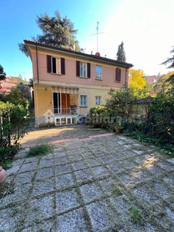 appartamento in vendita a Bologna in zona Santo Stefano