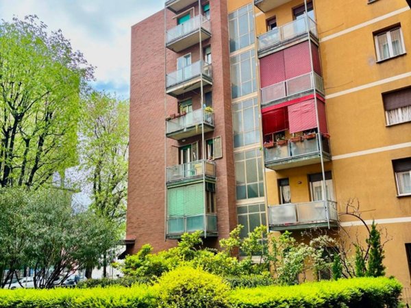 appartamento in vendita a Bologna in zona Saffi