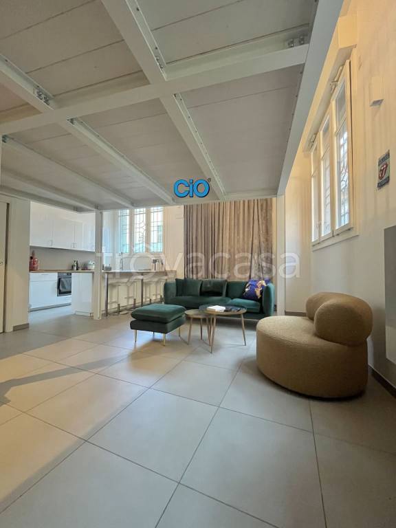 appartamento in vendita a Bologna in zona Santo Stefano