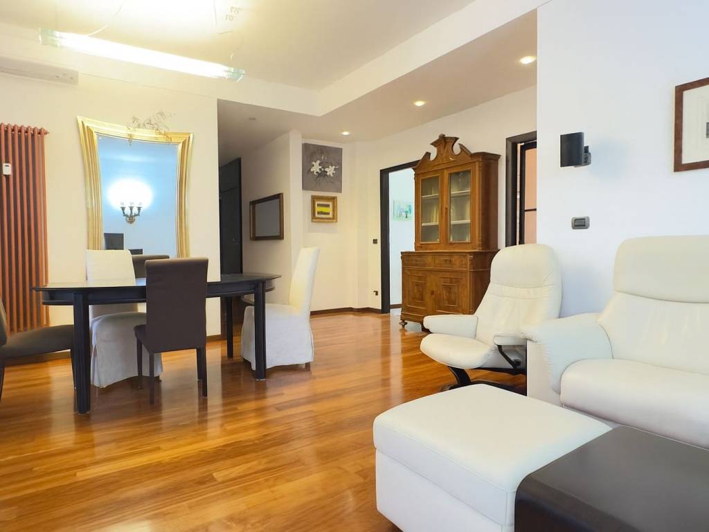 appartamento in vendita a Bologna in zona Colli