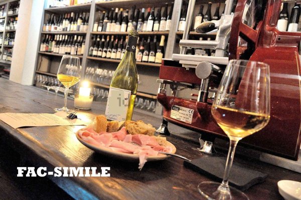 negozio in vendita a Bologna in zona Bolognina