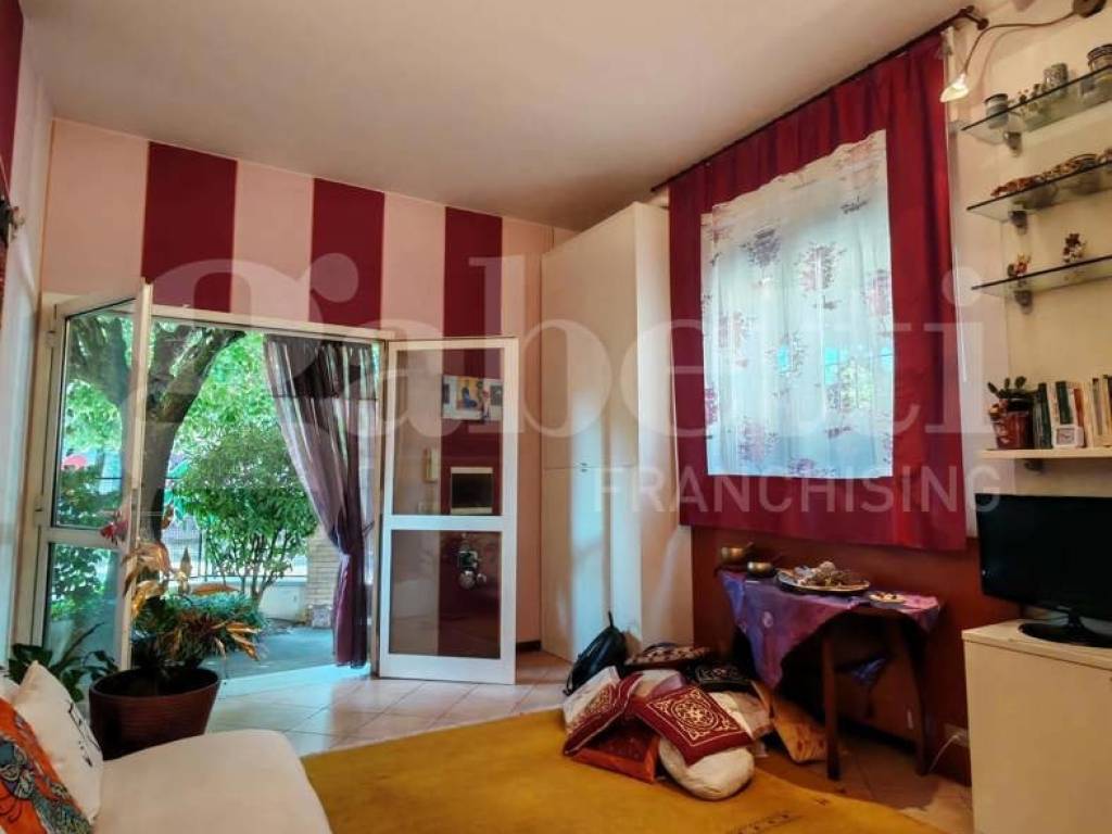 appartamento in vendita a Bologna in zona Santo Stefano