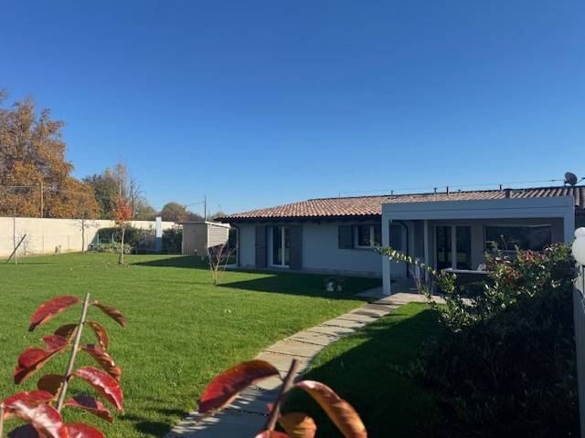 casa indipendente in vendita a Bologna in zona Bolognina