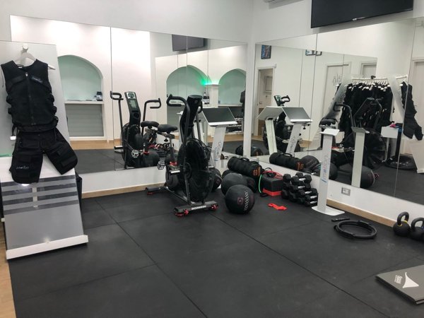 negozio in vendita a Bologna in zona Centro Storico