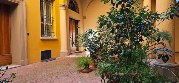 ufficio in vendita a Bologna