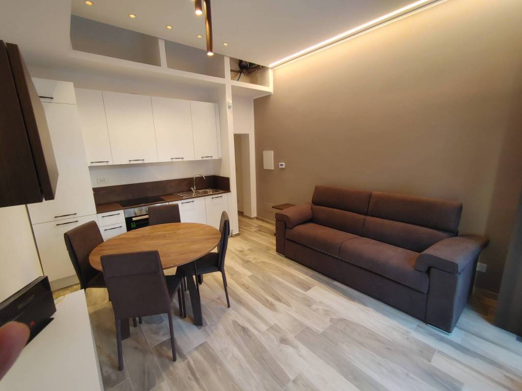 appartamento in vendita a Bologna in zona Saffi