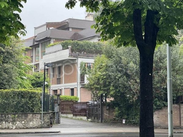 appartamento in vendita a Bologna in zona Saragozza