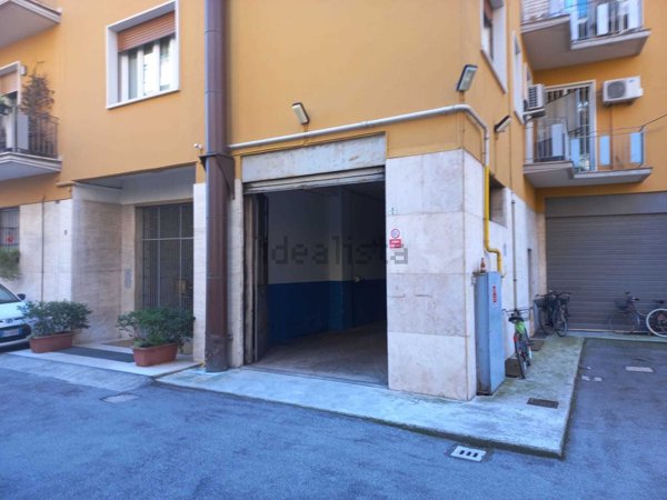 ufficio in vendita a Bologna in zona Centro Storico