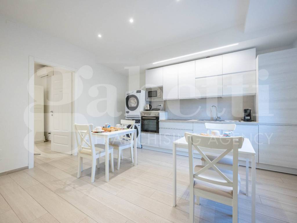 appartamento in vendita a Bologna in zona Santo Stefano