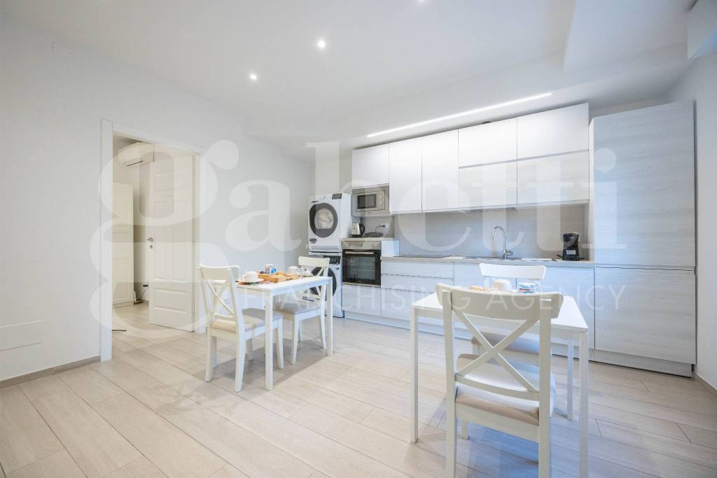 appartamento in vendita a Bologna in zona Santo Stefano