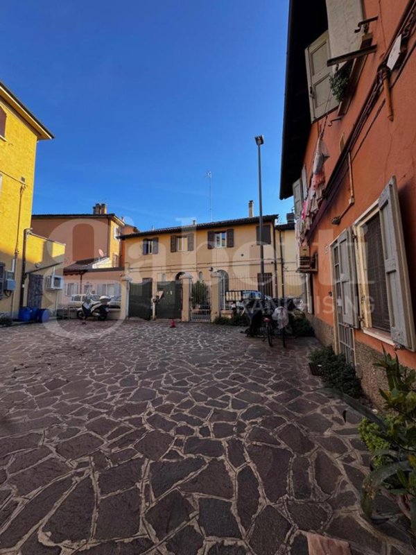 appartamento in vendita a Bologna in zona Saragozza