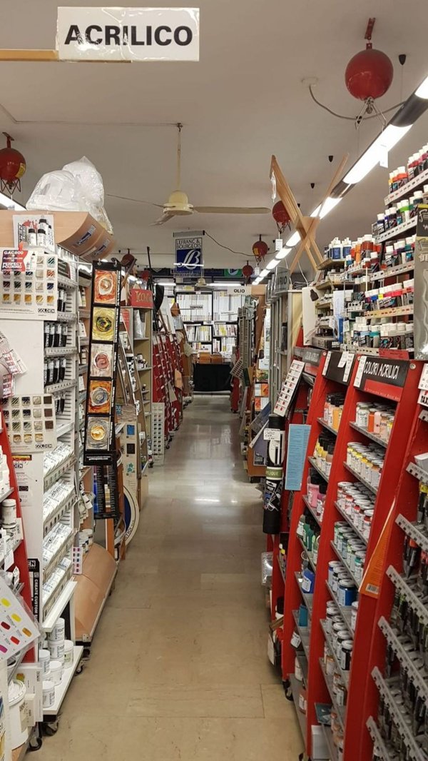 locale di sgombero in vendita a Bologna in zona Quartiere Porto