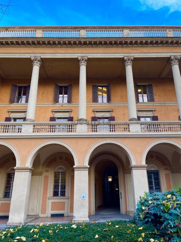 appartamento in vendita a Bologna in zona Santo Stefano