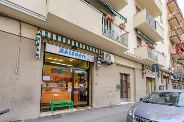 locale commerciale in vendita a Bologna in zona San Donato