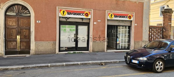 negozio in vendita a Bologna in zona San Donato