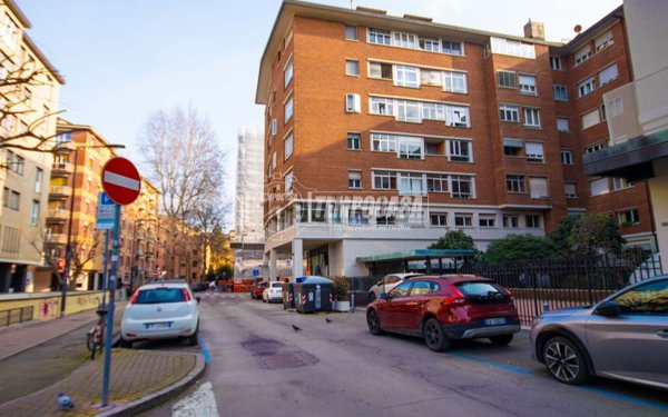 locale di sgombero in vendita a Bologna in zona San Vitale
