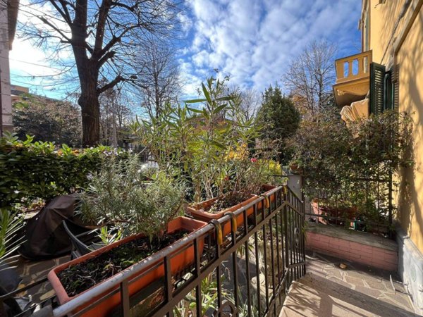 appartamento in vendita a Bologna in zona Saragozza