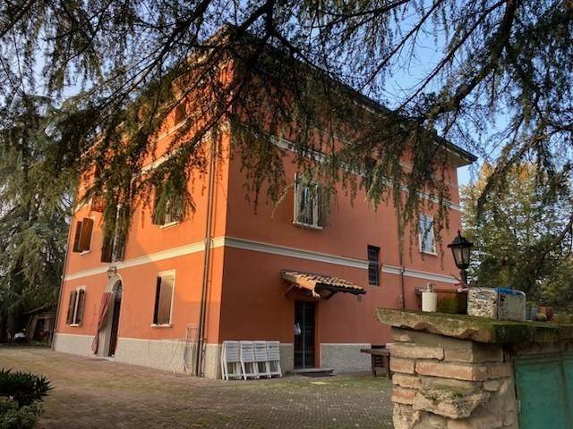 casa indipendente in vendita a Bologna in zona Savena