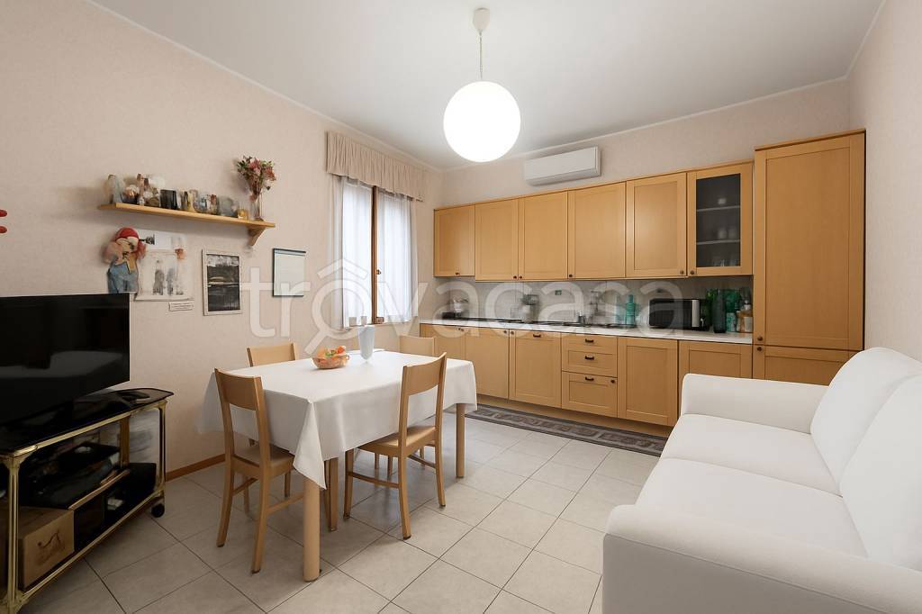 appartamento in vendita a Bologna in zona Reno