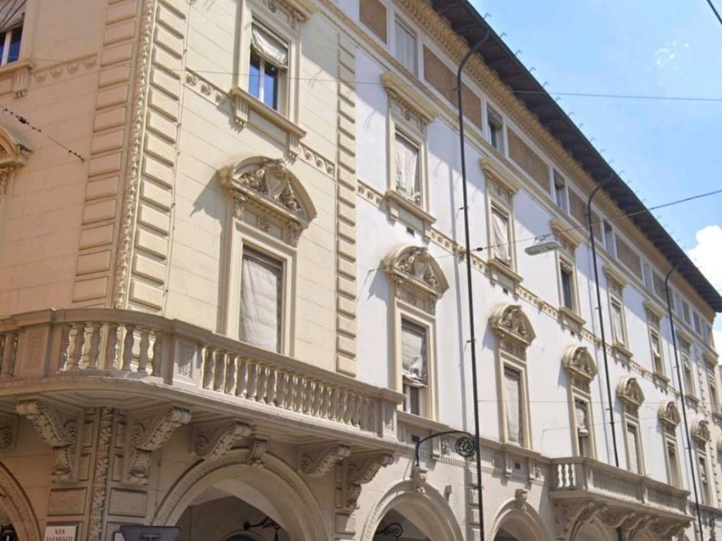 appartamento in vendita a Bologna in zona Santo Stefano