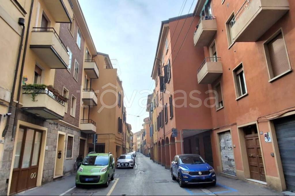 appartamento in vendita a Bologna in zona San Vitale
