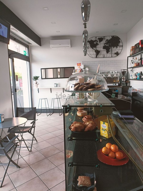 negozio in vendita a Bologna in zona Saffi