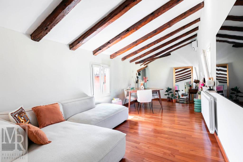 appartamento in vendita a Bologna in zona Centro Storico