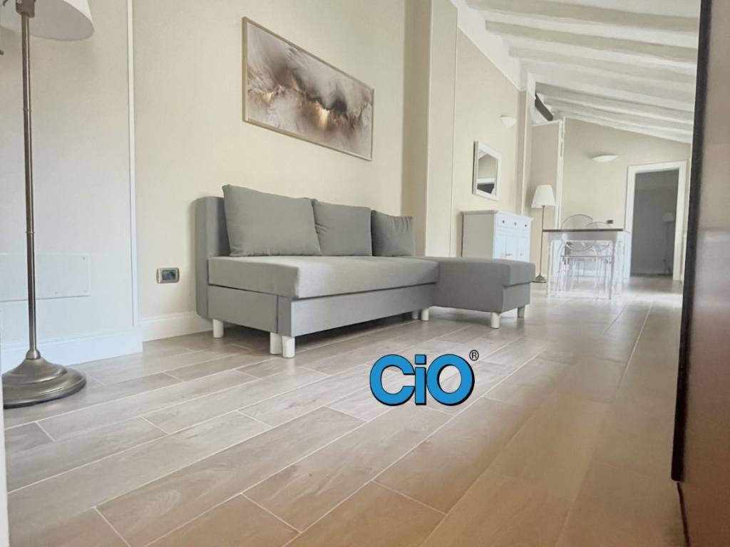 appartamento in vendita a Bologna in zona Santo Stefano