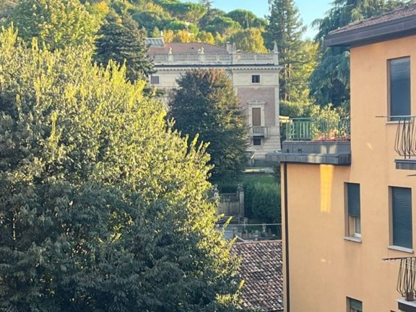 appartamento in vendita a Bologna in zona Saragozza