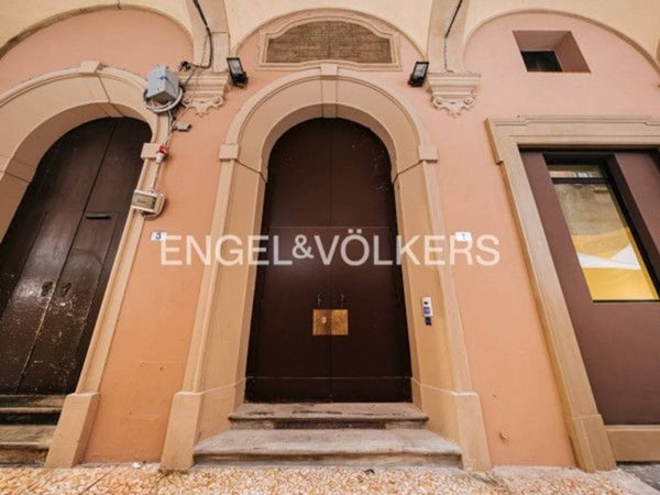 appartamento in vendita a Bologna in zona Centro Storico