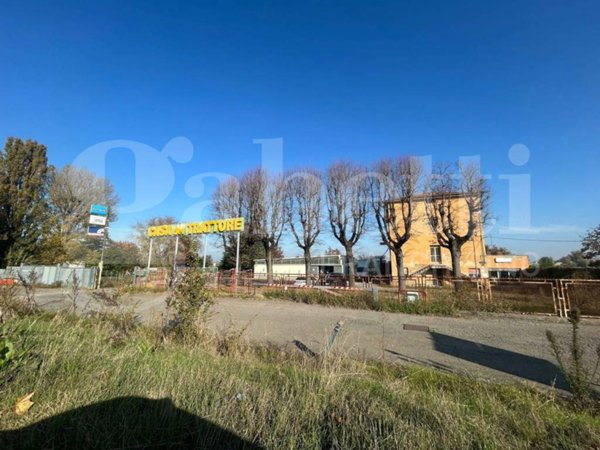 locale di sgombero in vendita a Bologna in zona Borgo Panigale