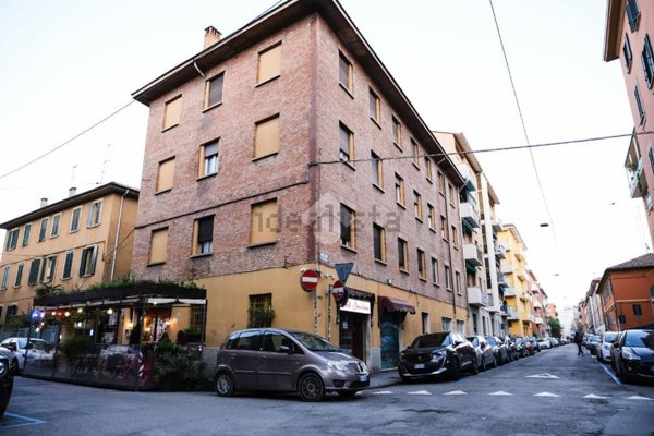 appartamento in vendita a Bologna