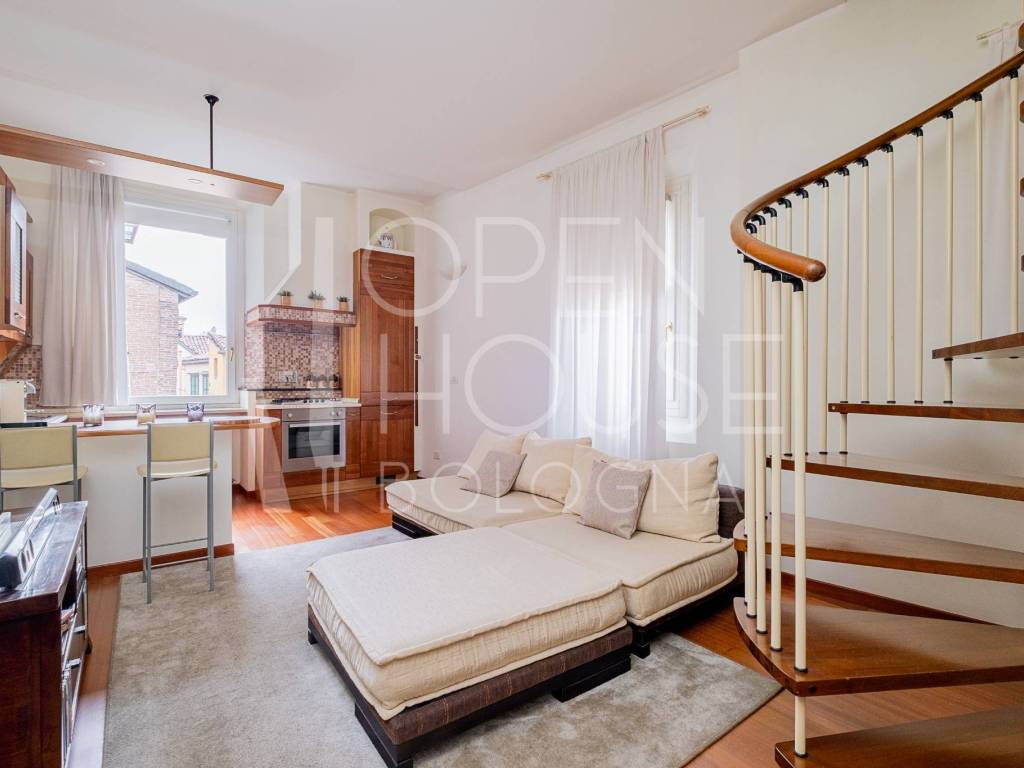 appartamento in vendita a Bologna in zona Centro Storico