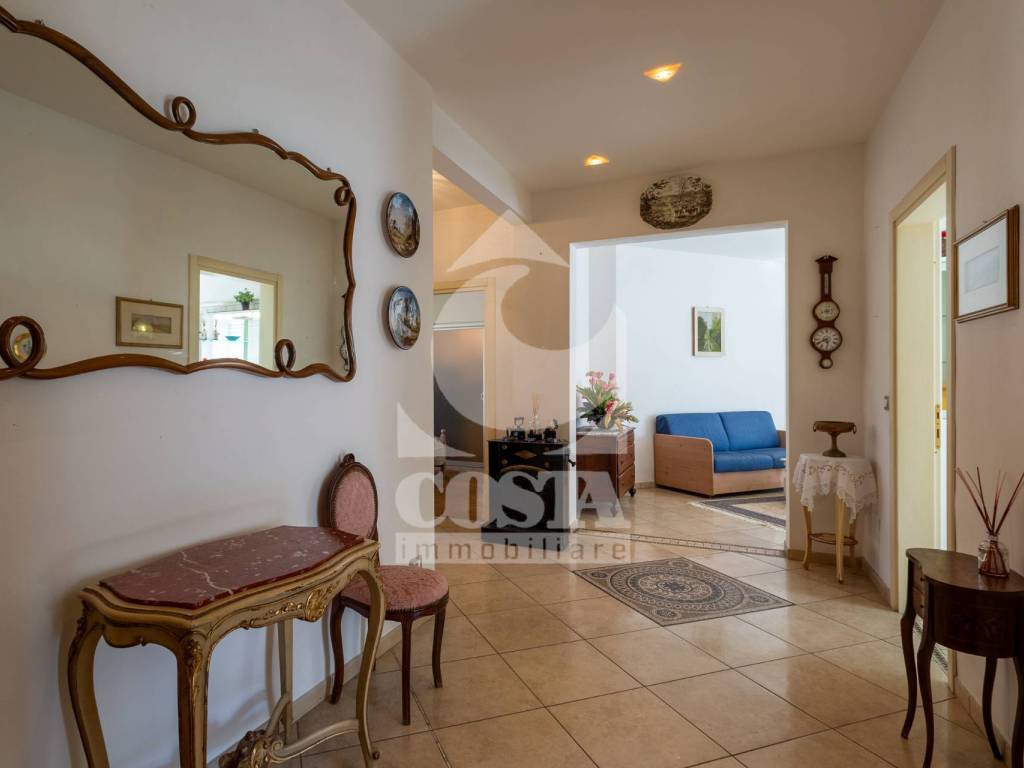 appartamento in vendita a Bologna in zona Santo Stefano