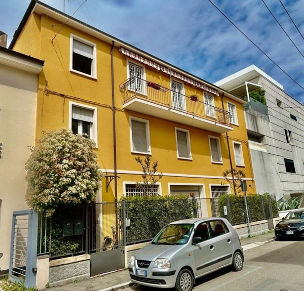 appartamento in vendita a Bologna in zona Saragozza