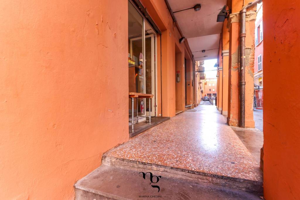 negozio in vendita a Bologna in zona Centro Storico