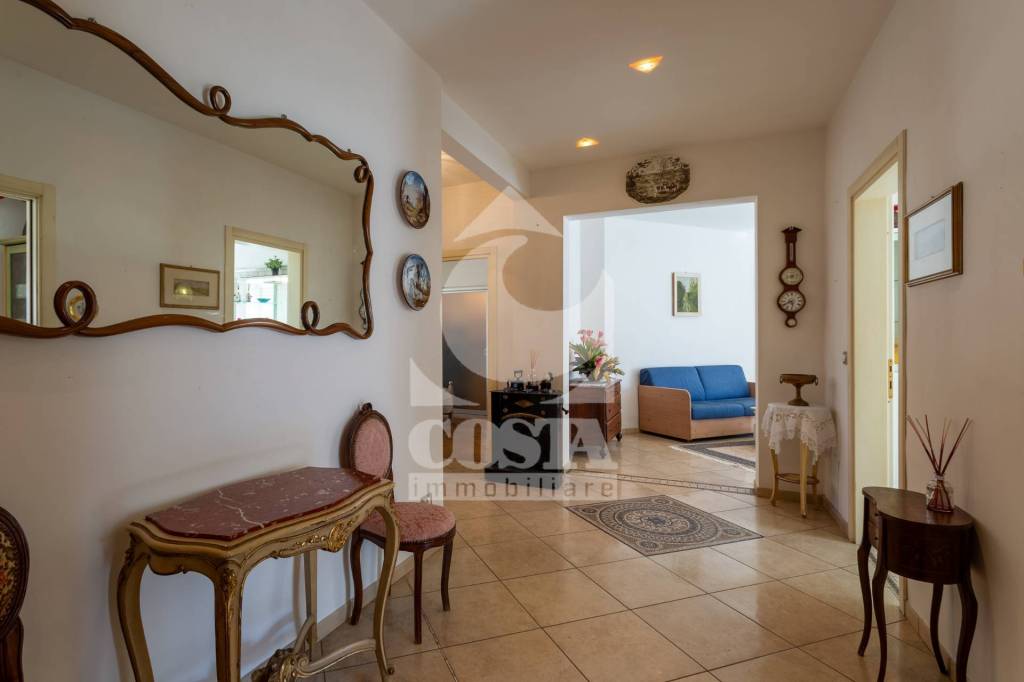 appartamento in vendita a Bologna in zona Santo Stefano